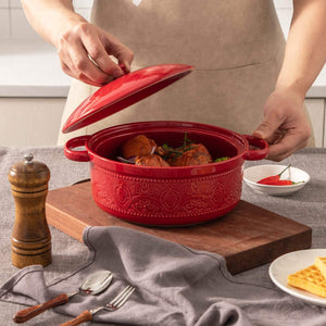 Casserole Dish, 2 Quart Round Ceramic Bakeware with Cover, Lace Emboss Baking Dish for Dinner, Banquet and Party (Red)